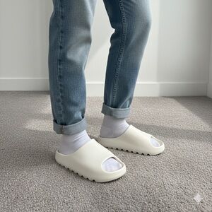 White slides Size 38-39